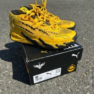 Puma Yellow and Black High-Top Athletic Sneakers